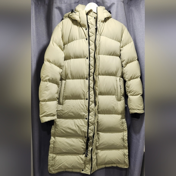 The Super Puff Long Jacket - 2XS - SAGE - Aritzia/TNA - Picture 8 of 17